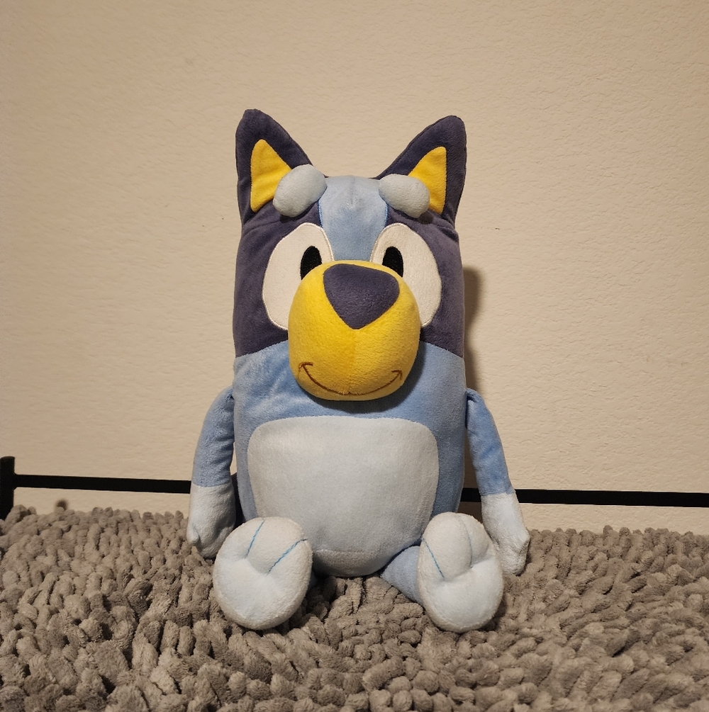 Bluey - 13.5 Inches Tall, Blue and Yellow Dog Plush Toy